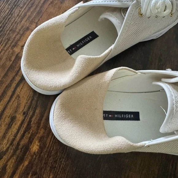 Tommy Hilfiger Cream Canvas Sneakers with Gold Eyelets.  NWOT - Picture 5 of 7